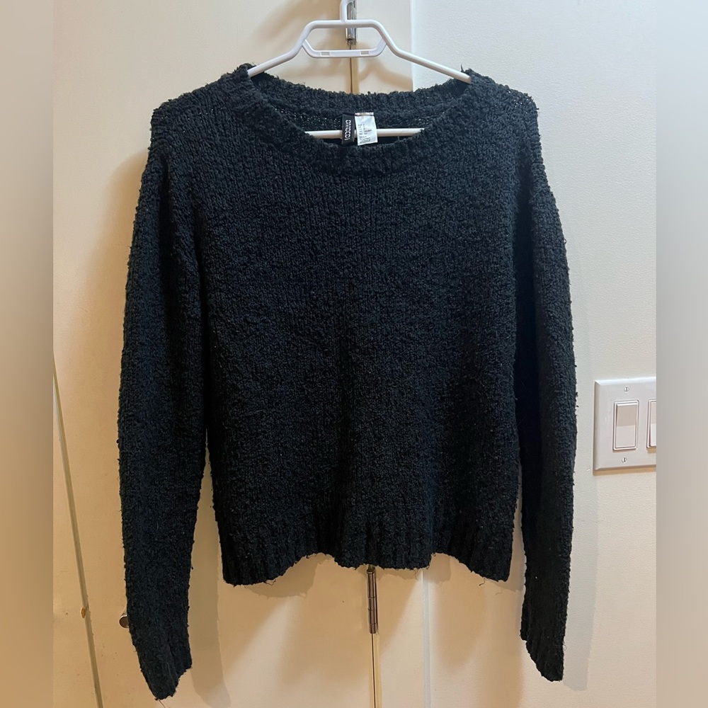 H&M Sweater - Picture 1 of 3